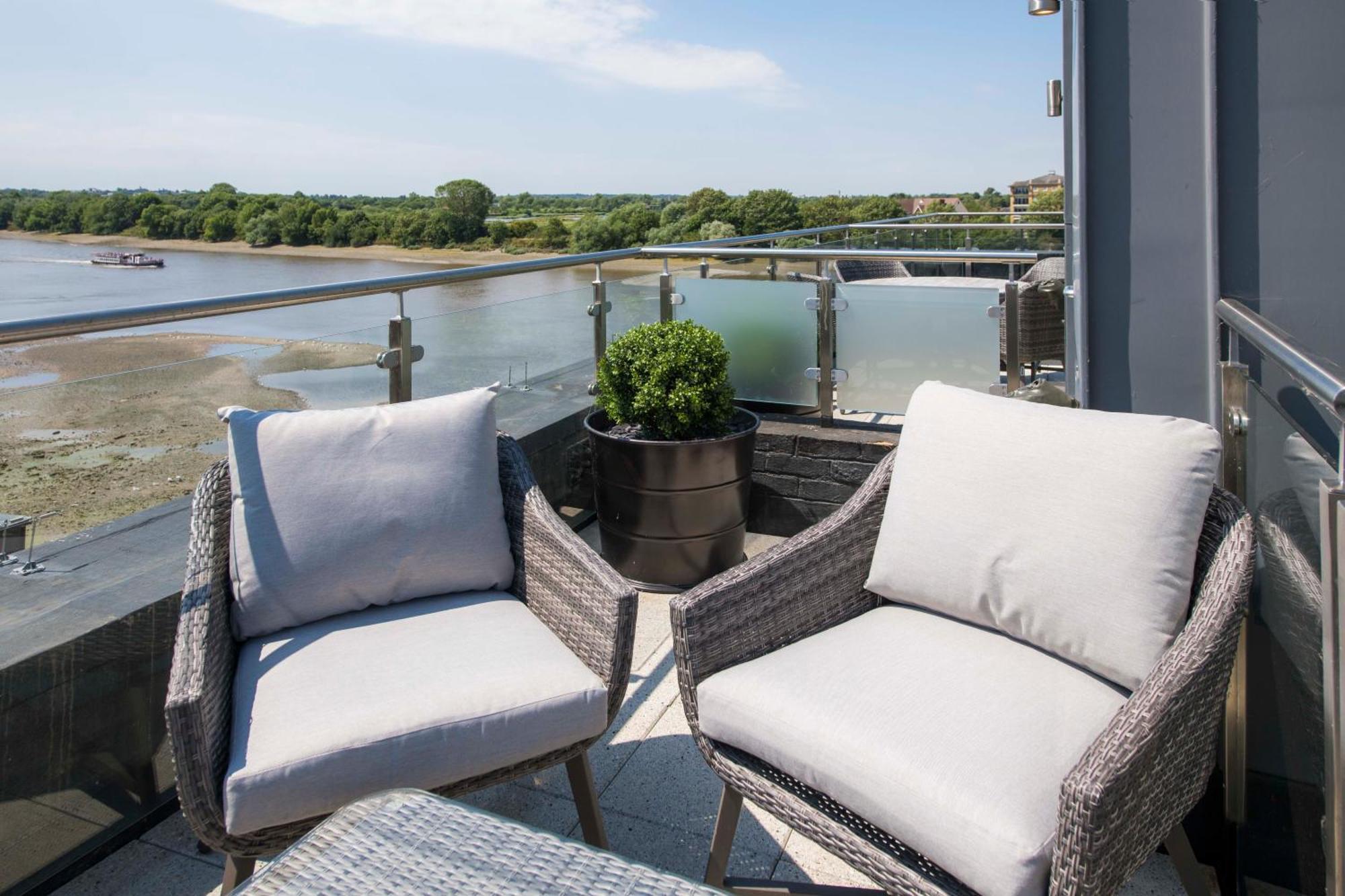 Palace Wharf Apartments London Exterior foto