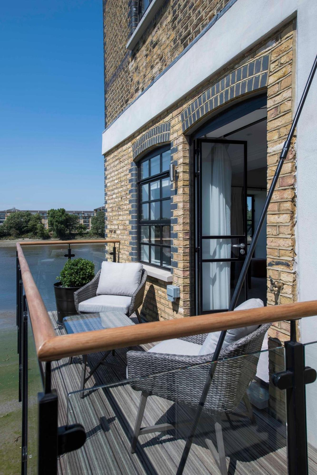 Palace Wharf Apartments London Exterior foto